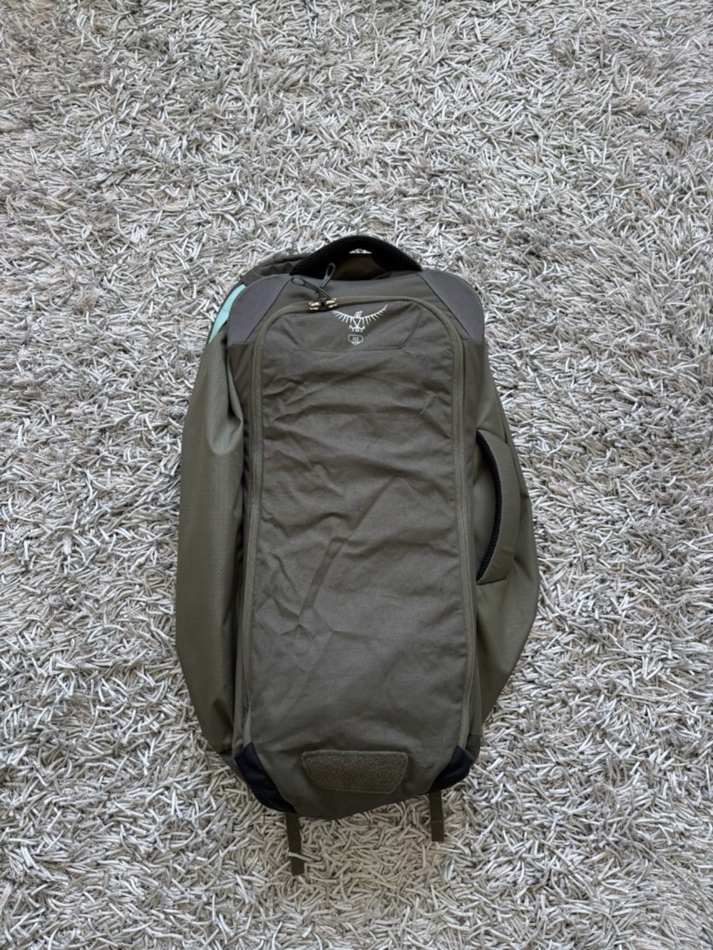 Fairview 70L Travel Backpack in Green Olive / Blue Authentic❤️ - Picture 3 of 12